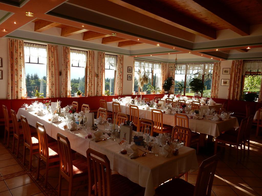 Hotel Landhof Simeter Gmbh Spittal an der Drau Εξωτερικό φωτογραφία